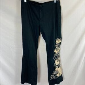 111 State Embroidered Floral Leg Pants Black Size 4P